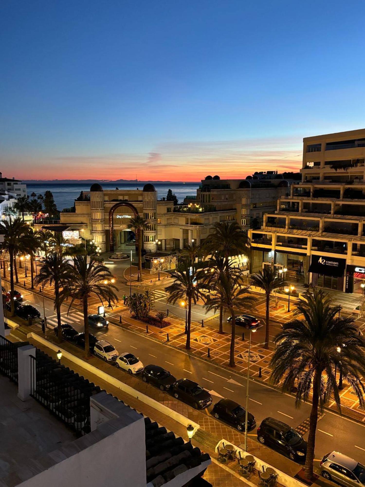 Apartment Luxury Penthouse In The Heart Of Puerto Banus *